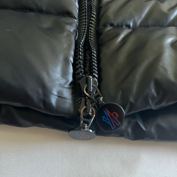 Moncler Bady Giubbotto Down Jacket - Picture 10 of 15